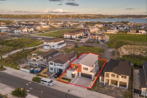 Photo of property in 31 Myland Drive, Hobsonville, Auckland, 0616