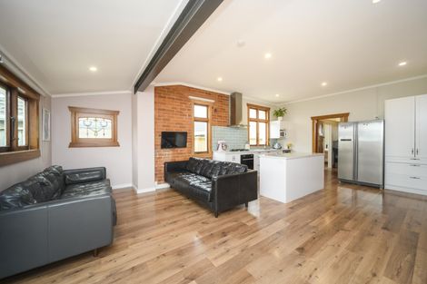 Photo of property in 5 Phillip Street, Terrace End, Palmerston North, 4410