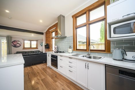 Photo of property in 5 Phillip Street, Terrace End, Palmerston North, 4410