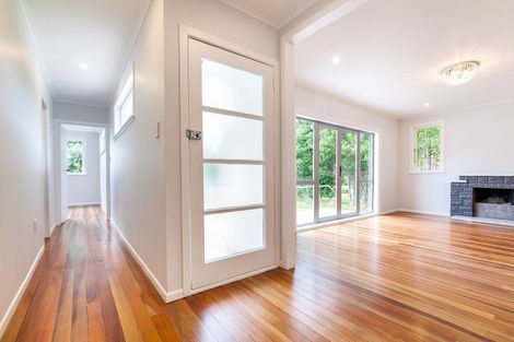Photo of property in 26 Trojan Crescent, New Lynn, Auckland, 0600