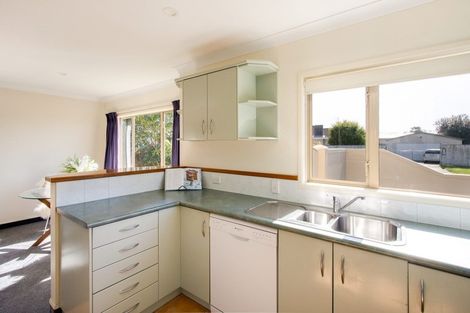 Photo of property in 52 Neeve Road, Taradale, Napier, 4112