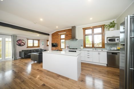 Photo of property in 5 Phillip Street, Terrace End, Palmerston North, 4410