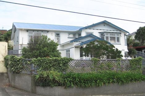 Photo of property in 84 Eden Street, Island Bay, Wellington, 6023