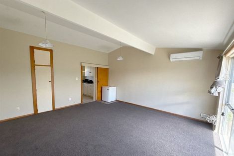 Photo of property in Kings Autos (ex Morgans Factory), 3/206 Hastings Street South, Hastings, 4122