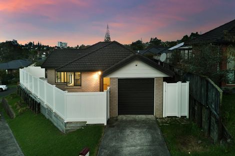 Photo of property in 7 Anna Lane, Glen Eden, Auckland, 0602