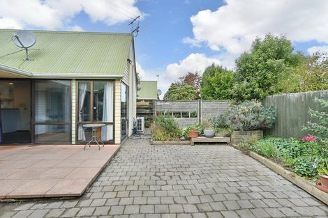 Photo of property in 2/16 Owens Terrace, Upper Riccarton, Christchurch, 8041