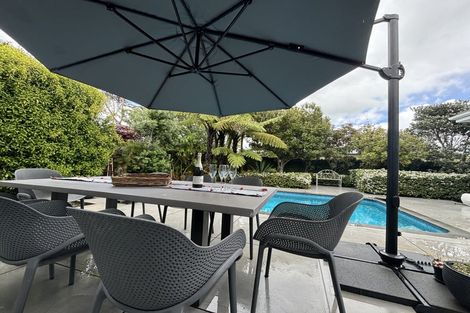 Photo of property in 27 Phoenix Avenue, Hokowhitu, Palmerston North, 4410
