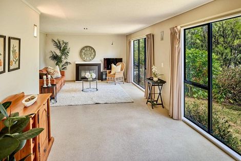 Photo of property in 1/30 Sailmaker Close, Whitby, Porirua, 5024