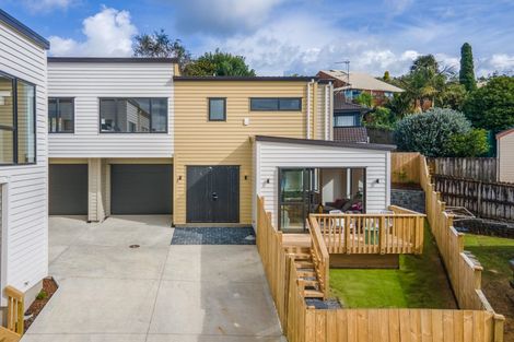 Photo of property in 50 Sandgate Avenue, Botany Downs, Auckland, 2010