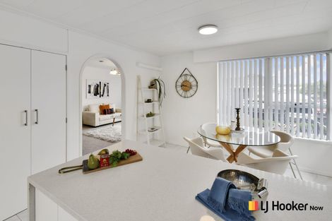 Photo of property in 5 Carbery Place, Manurewa, Auckland, 2102