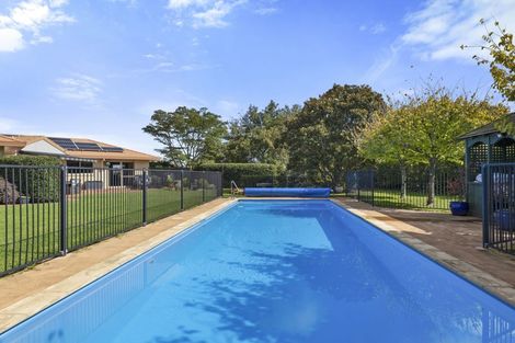 Photo of property in 63 Mcgiven Drive, Ridgewood, New Plymouth, 4371