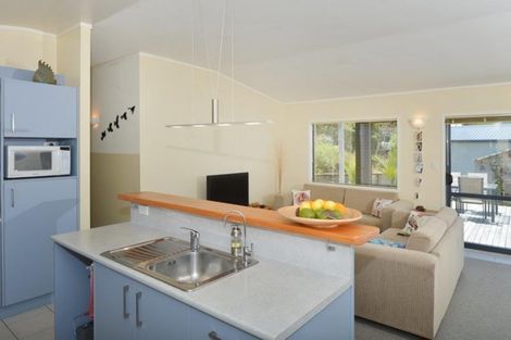 Photo of property in 17 Manawa Drive, Ngunguru, Whangarei, 0173