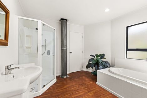 Photo of property in 35 Raratu Road, Kahuranaki, Havelock North, 4295