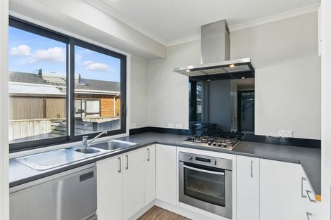 Photo of property in 30 Eruini Street, Waikanae Beach, Waikanae, 5036