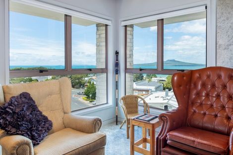 Photo of property in 6/4a The Promenade, Takapuna, Auckland, 0622