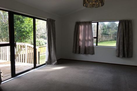 Photo of property in 38 Beaudine Avenue, Glenfield, Auckland, 0629