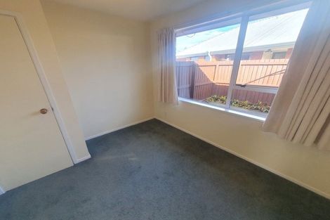 Photo of property in 2/1 Glenbyre Place, Bromley, Christchurch, 8062
