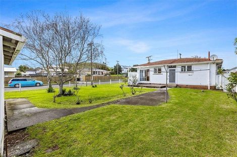 Photo of property in 11 Matapouri Road, Mangere Bridge, Auckland, 2022