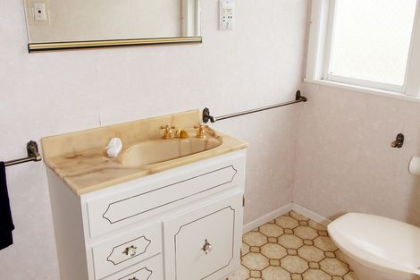 Photo of property in 2a Hamilton Place, Pukekohe, 2120