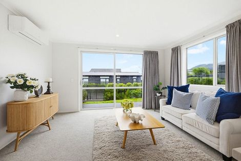 Photo of property in 13 Karearea Avenue, Kenepuru, Porirua, 5022