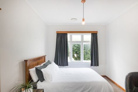 Photo of property in 19 Featherston Street, Takaro, Palmerston North, 4412