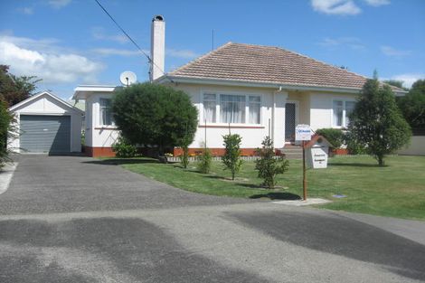 Photo of property in 2 Hodge Place, Aramoho, Whanganui, 4500