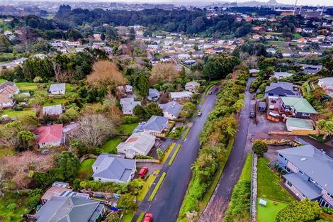 Photo of property in 11 Sycamore Grove, Lower Vogeltown, New Plymouth, 4310