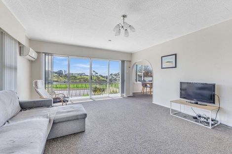 Photo of property in 193 Omata Road, Blagdon, New Plymouth, 4310