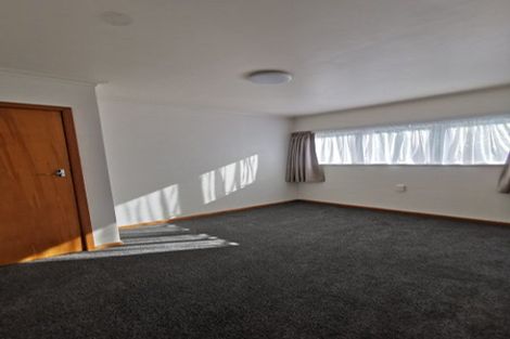 Photo of property in 71 Makora Road, Masterton, 5810