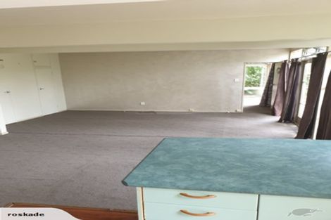 Photo of property in 16 De Val Drive, Titirangi, Auckland, 0604