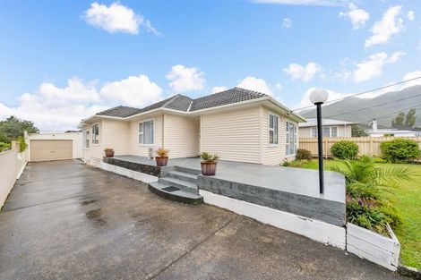 Photo of property in 6 Mckay Street, Wainuiomata, Lower Hutt, 5014