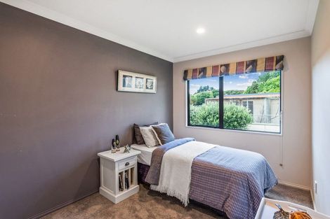 Photo of property in 33 Killalea Place, Paraparaumu, 5032