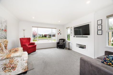 Photo of property in 10 Cherry Place, Feilding, 4702