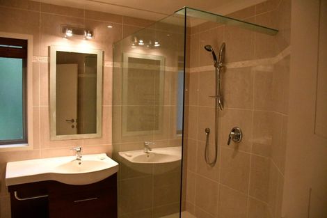 Photo of property in 112l Lake Road, Frankton, Hamilton, 3204