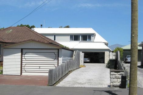 Photo of property in 25 Pinehurst Crescent, Russley, Christchurch, 8042