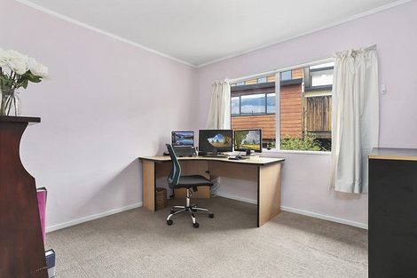 Photo of property in 10 Ambler Avenue, Glen Eden, Auckland, 0602
