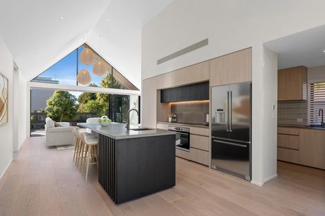 Photo of property in 57 Wiggins Street, Sumner, Christchurch, 8081