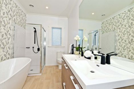 Photo of property in 11 Walsh Street, Forest Lake, Hamilton, 3200