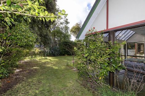 Photo of property in 2 Lavinia Grove, Waikanae Beach, Waikanae, 5036