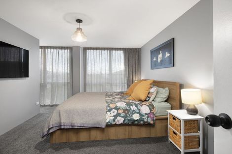 Photo of property in 25a Bell Street, Tawa, Wellington, 5028