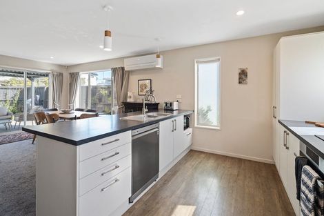 Photo of property in 49 Trafalgar Street, St Albans, Christchurch, 8014