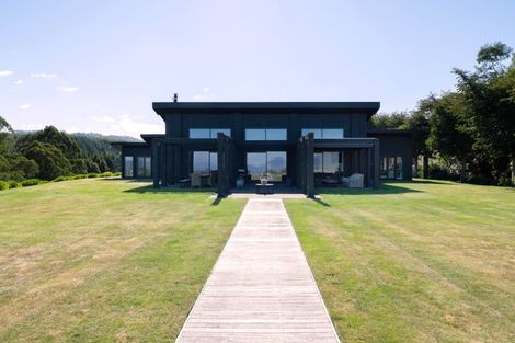 Photo of property in 122 Hitiri Road, Kinloch, Taupo, 3377