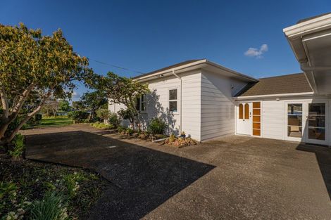 Photo of property in 96 Albert Street, Whitianga, 3510