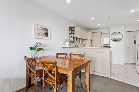 Photo of property in Beachpoint Apartments, 2/5 West End Road, Ohope, 3121