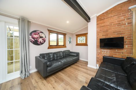 Photo of property in 5 Phillip Street, Terrace End, Palmerston North, 4410