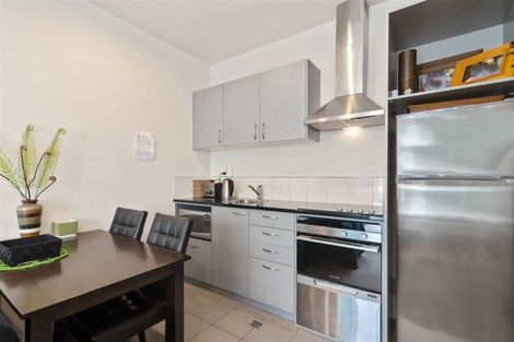 Photo of property in Royal Court Apartments, 1193unit Hinemoa Street, Rotorua, 3010