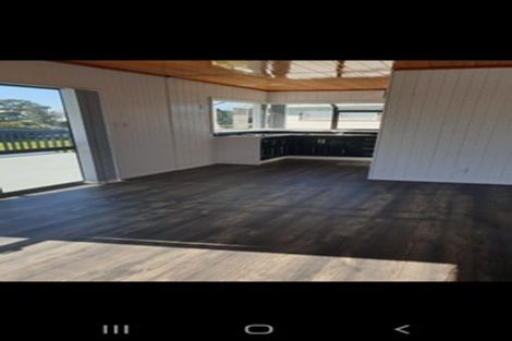 Photo of property in 147 Howard Road, Orere Point, Papakura, 2585