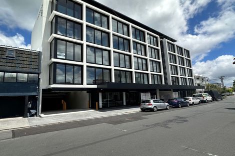 Photo of property in 50d Orams Road, Hillpark, Auckland, 2102