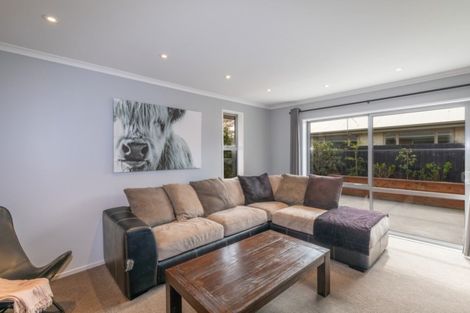 Photo of property in 31a Mataroa Place, Parklands, Christchurch, 8083