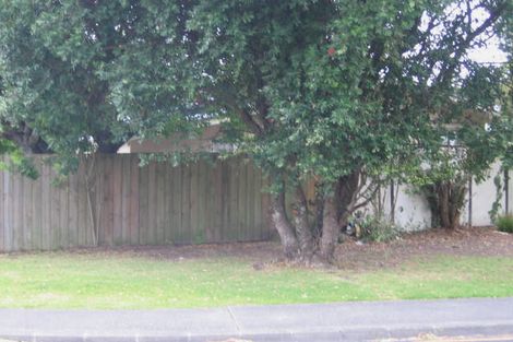 Photo of property in 2/30 Lingfield Street, Glenfield, Auckland, 0629